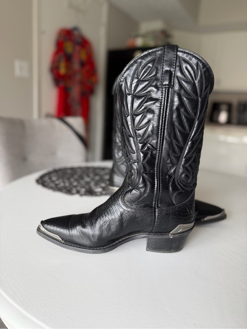 Men’s Dingo Black Leather Western Cowboy Boots with Silver Toe Accents - Picture 2 of 16